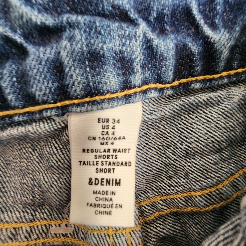 H&M Ripped Blue Jean Shorts - Picture 4 of 6